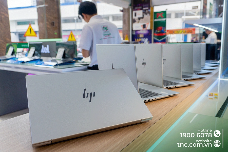Laptop-HP 4
