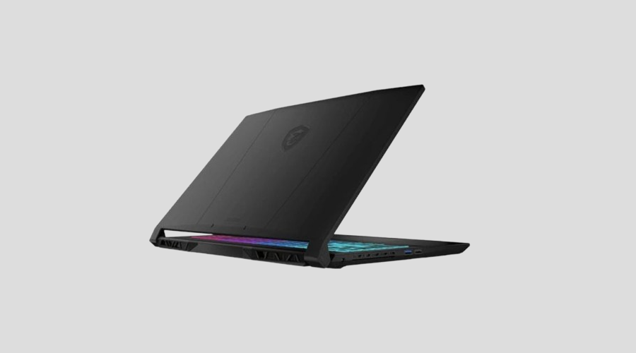Laptop MSI Katana 15 có thiết kế góc cạnh, mạnh mẽ