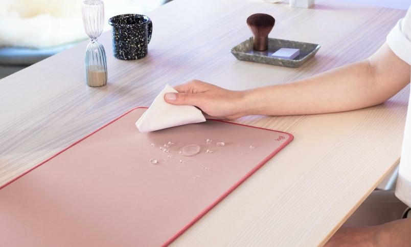 Miếng lót chuột Logitech Desk Mat Studio Series 