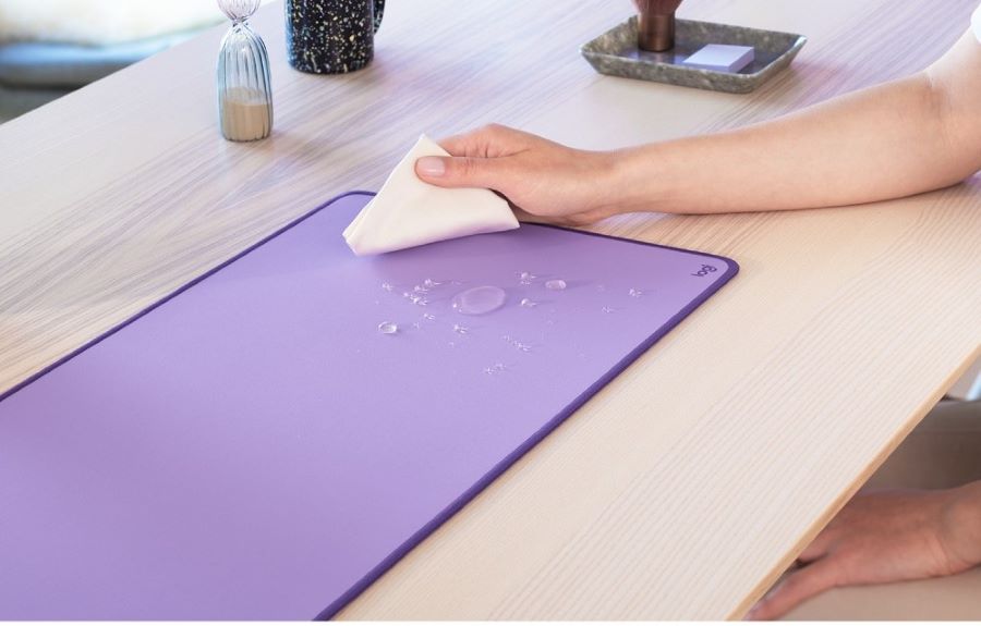 Miếng lót chuột Logitech Desk Mat Studio Series Màu Tím Nhạt