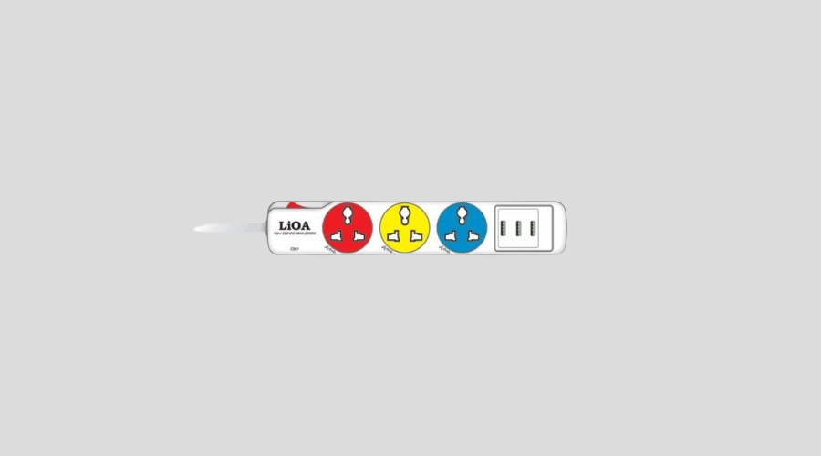 Ổ cắm điện LiOA được trang bị 3 ổ cắm 3 chấu đa năng