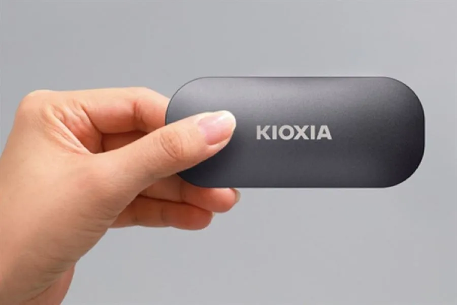 Ổ cứng SSD gắn ngoài Kioxia Exceria Plus Portable 1TB LXD10S001TG8