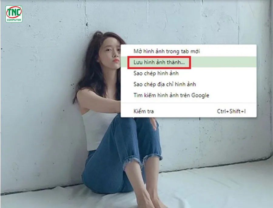 Chọn Lưu hình ảnh để tải ảnh về