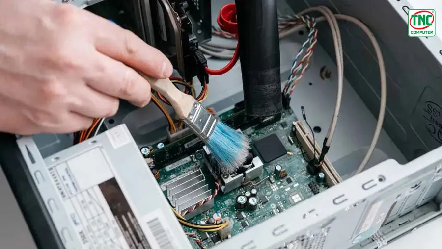 Thành Nhân TNC còn có dịch vụ vệ sinh Laptop/PC định kỳ