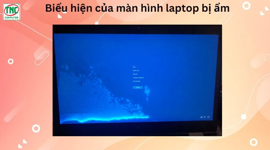 màn hình laptop bị ẩm