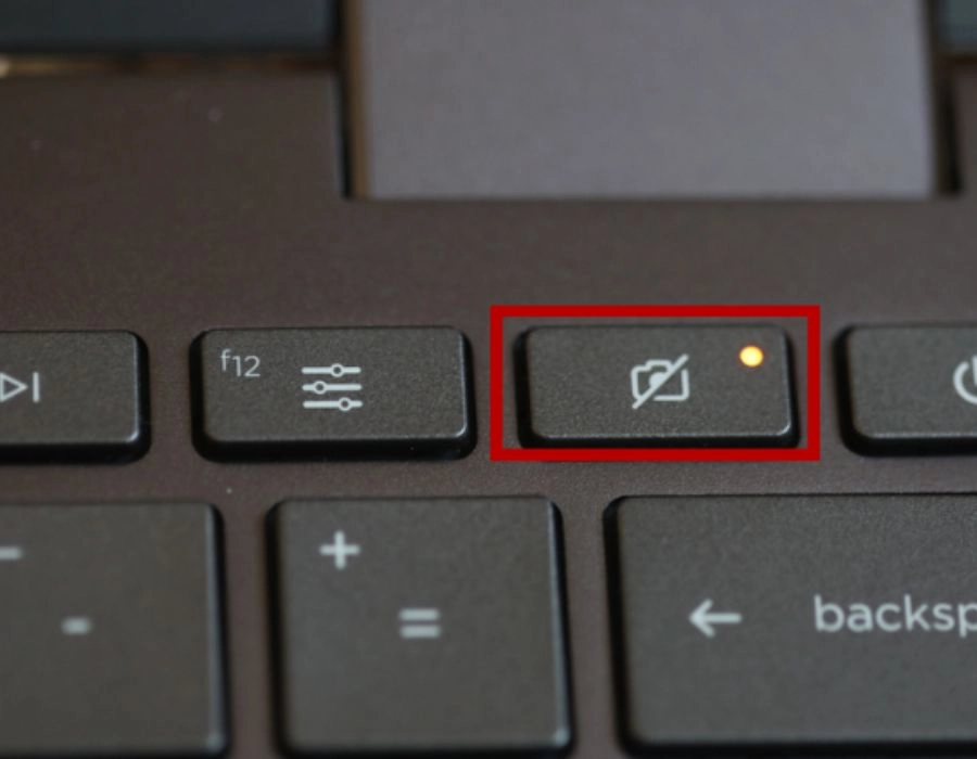 Bật camera bằng phím chức năng (Fn + phím camera)