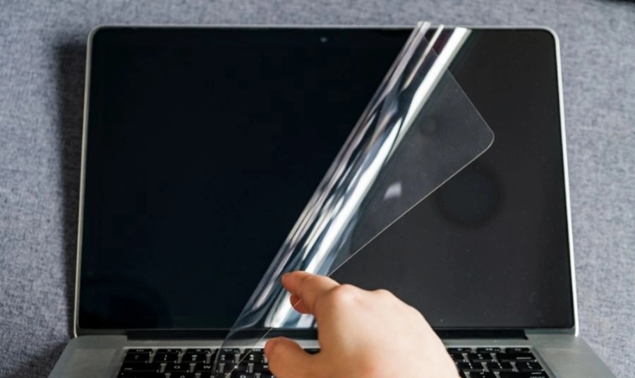 Các loại miếng dán màn hình laptop phổ biến hiện nay