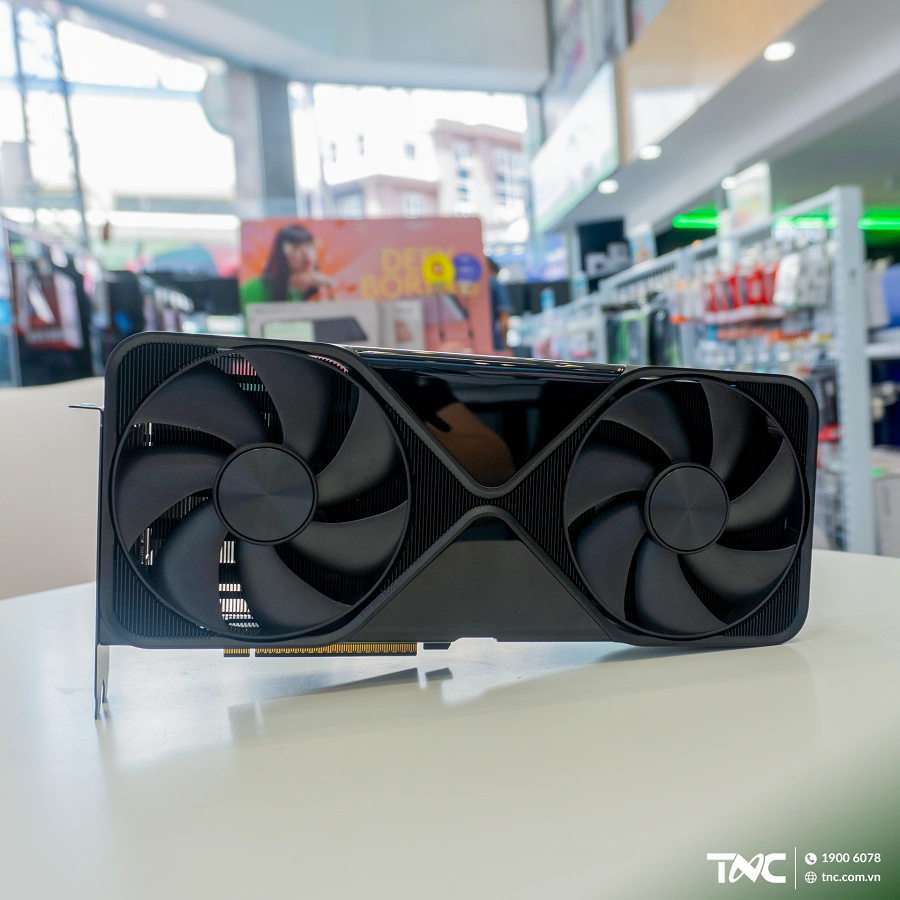 Đánh giá RTX PRO 6000 Blackwell 1