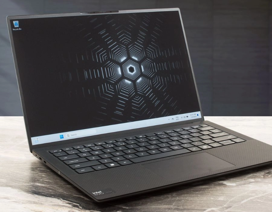 Laptop Dell Precision 14 5490 – Gọn nhẹ, di động
