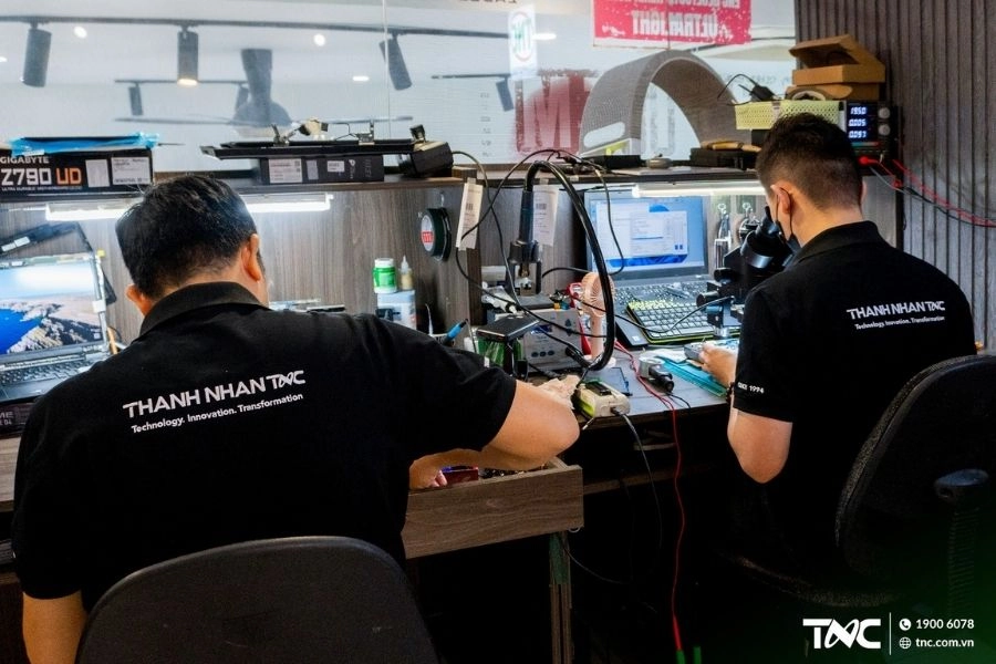 Full-Spectrum computer and laptop repair services at Thanh Nhan TNC