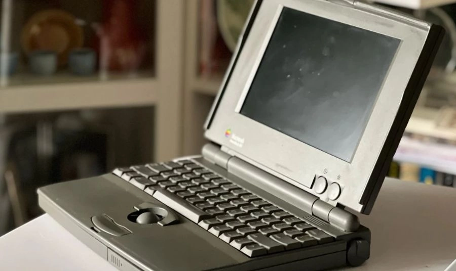 PowerBook 100 (1991) — Khởi đầu của tất cả