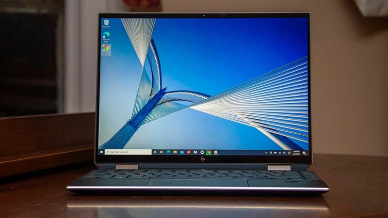 Kiểm tra tổng thể ngoại hình laptop cũ Kiểm tra tổng thể ngoại hình laptop cũ