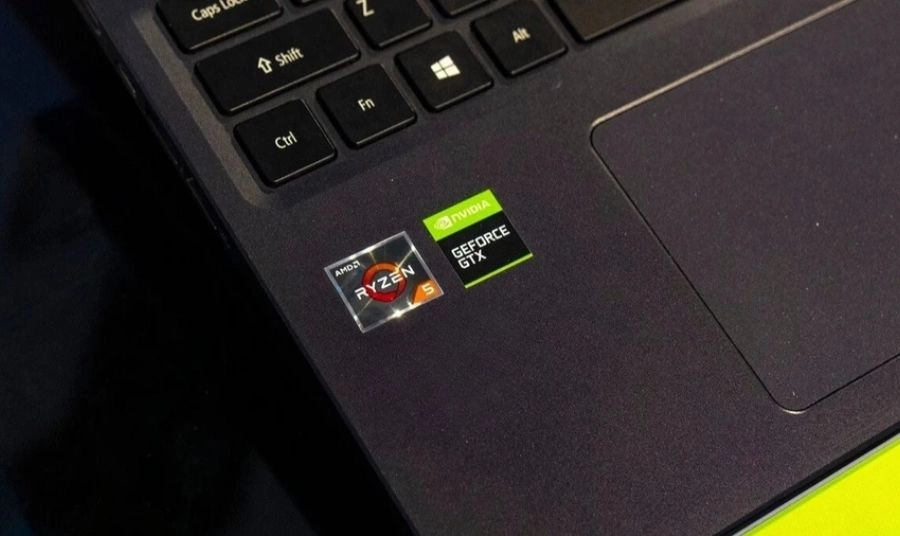 Nhận biết laptop có card màn hình rời qua tem dán và thông tin cấu hình