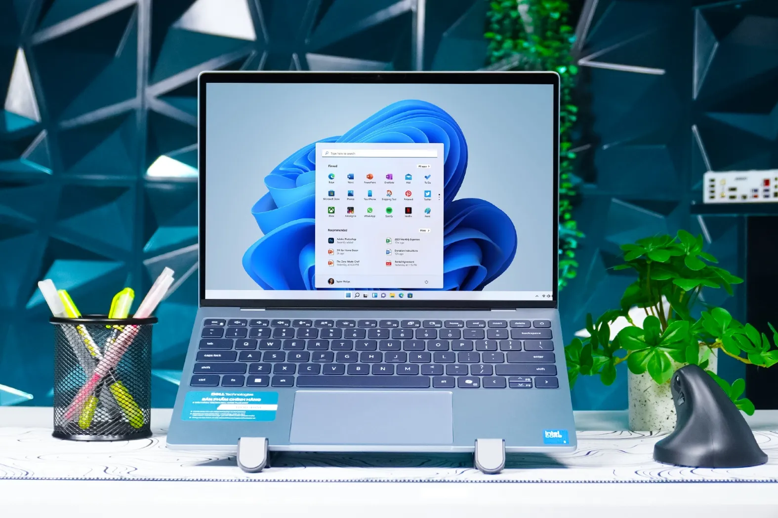 Đánh Giá Laptop Dell XPS 13 DX13260 (2026) Đánh Giá Laptop Dell XPS 13 DX13260 (2026)