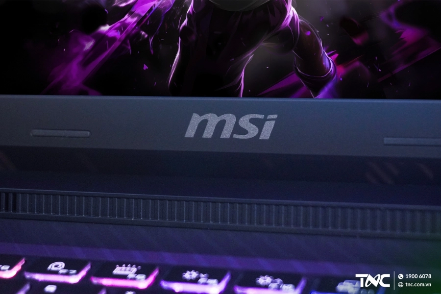 Đánh giá Laptop MSI Raider A16 HX về thiết kế và màn hình hiển thị