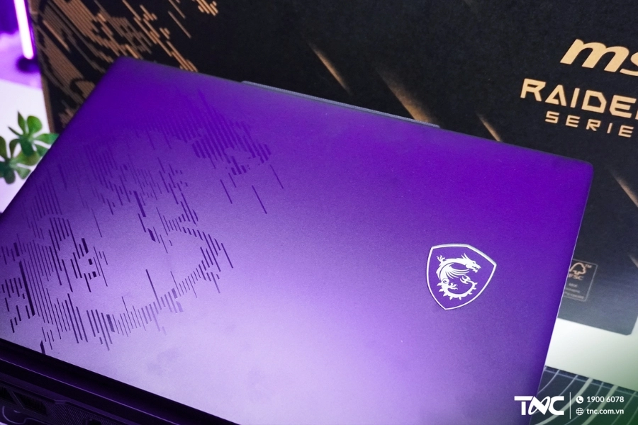 So sánh Laptop MSI Raider A16 HX với ASUS ROG Zephyrus G16
