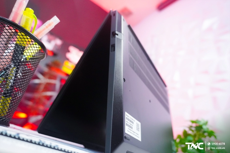Laptop Lenovo Workstation: Chip Intel Ultra và card đồ họa chuyên dụng