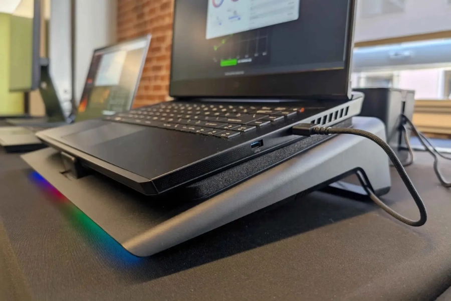 Sử dụng đế tản nhiệt laptop có hiệu quả không