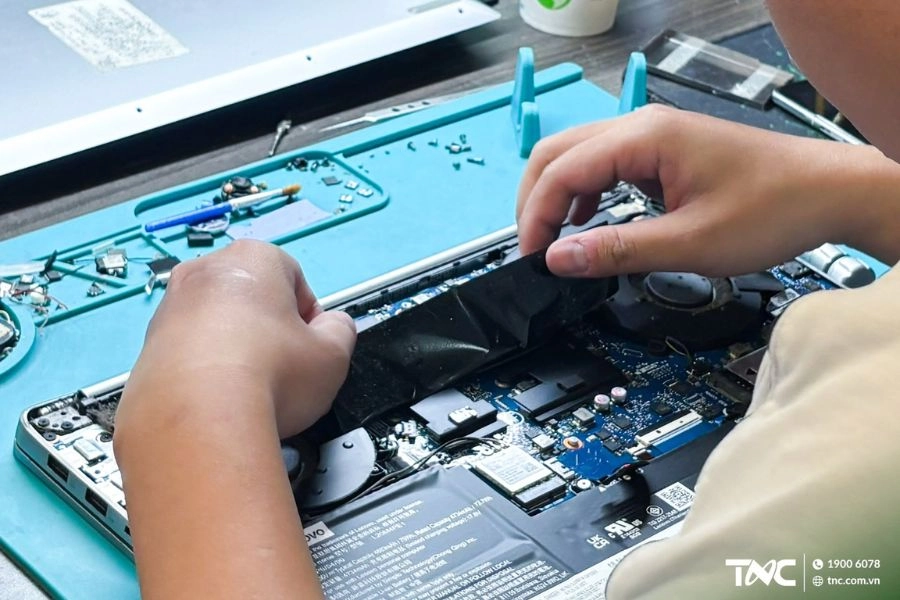 Những lưu ý quan trọng khi mang máy tính đi sửa chữa tại Quận 1 Những lưu ý quan trọng khi mang máy tính đi sửa chữa tại Quận 1