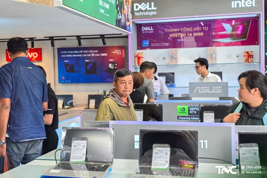 Chọn màn hình có độ sáng nit phù hợp