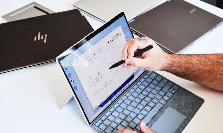 Ưu điểm của màn hình cảm ứng laptop