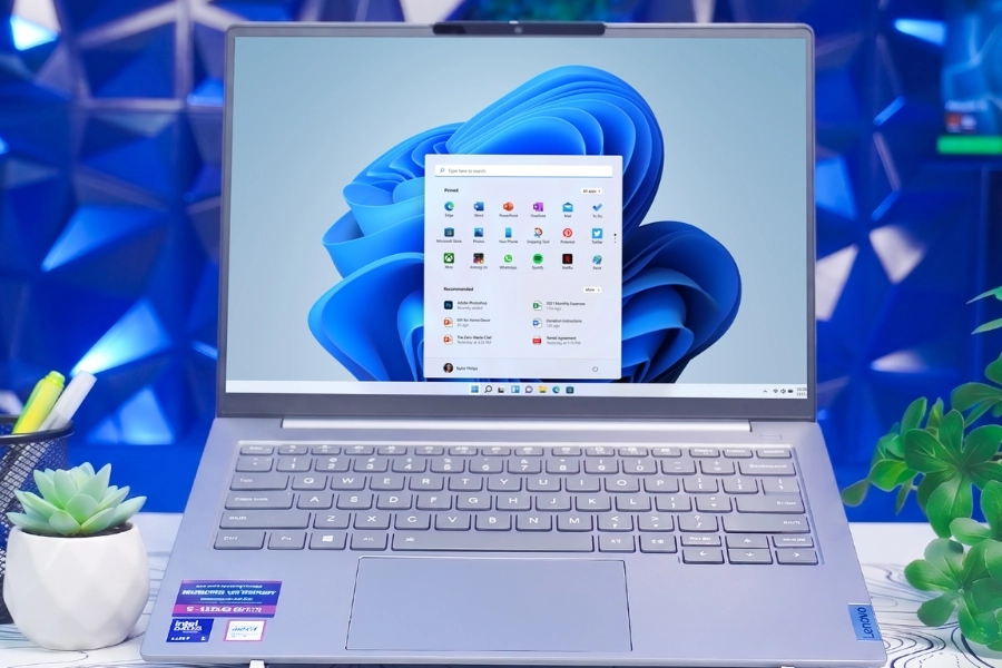 Laptop Lenovo ThinkBook (14, 15): Vỏ nhôm sang trọng, kết nối đa dạng Laptop Lenovo ThinkBook (14, 15): Vỏ nhôm sang trọng, kết nối đa dạng