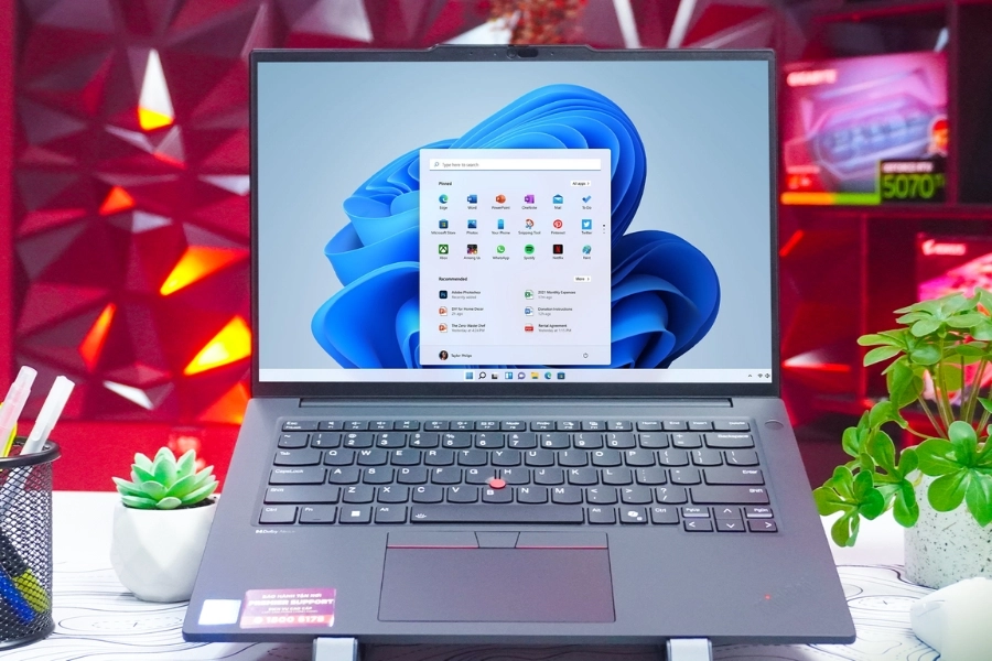 Laptop Lenovo ThinkPad: Chuẩn mực bàn phím và độ bền huyền thoại Laptop Lenovo ThinkPad: Chuẩn mực bàn phím và độ bền huyền thoại