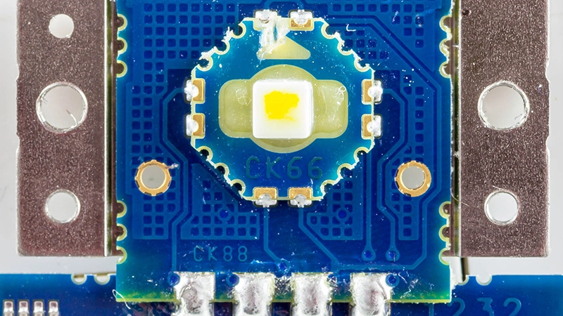 Nguyên lý hoạt động và công dụng của TrackPoint Nguyên lý hoạt động và công dụng của TrackPoint