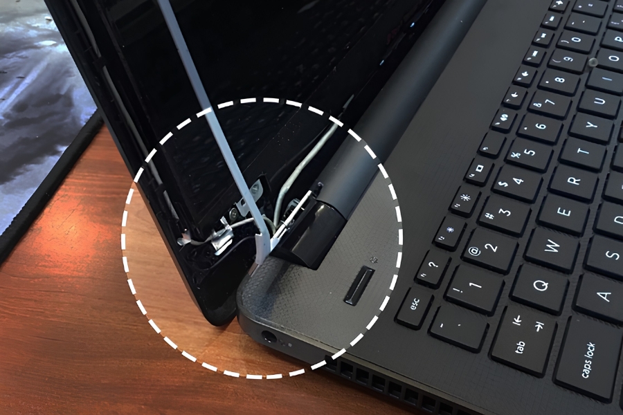Tại sao bản lề laptop bị gãy hoặc hư hỏng trong quá trình sử dụng? Tại sao bản lề laptop bị gãy hoặc hư hỏng trong quá trình sử dụng?