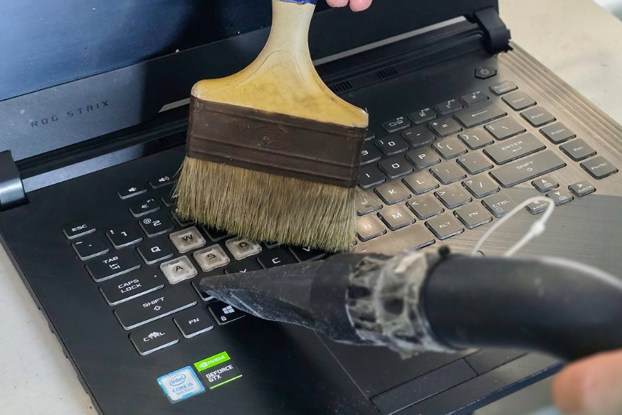 Quy trình vệ sinh laptop chuẩn kỹ thuật tại Thành Nhân TNC Quy trình vệ sinh laptop chuẩn kỹ thuật tại Thành Nhân TNC