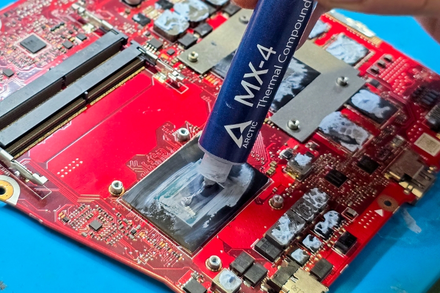 Quy trình vệ sinh laptop chuẩn kỹ thuật tại Thành Nhân TNC Quy trình vệ sinh laptop chuẩn kỹ thuật tại Thành Nhân TNC
