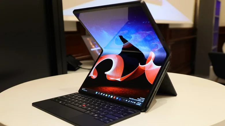Lenovo ThinkPad X1 Fold 2022 có thể gập lại nhiều màn hình OLED Lenovo ThinkPad X1 Fold 2022 có thể gập lại nhiều màn hình OLED