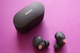 Hình ảnh tai nghe bluetooth Sony WF-1000XM5 với kích thước nhỏ gọn bị tiết lộ