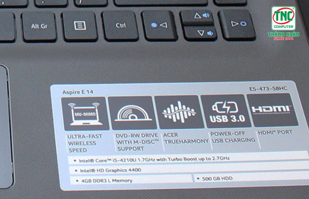 Kiểm tra tên laptop mà bạn đang sử dụng bằng các thông tin được để trên laptop