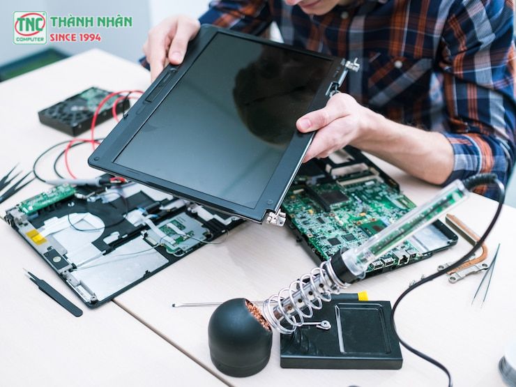 cách khắc phục màn hình laptop bị sọc dọc