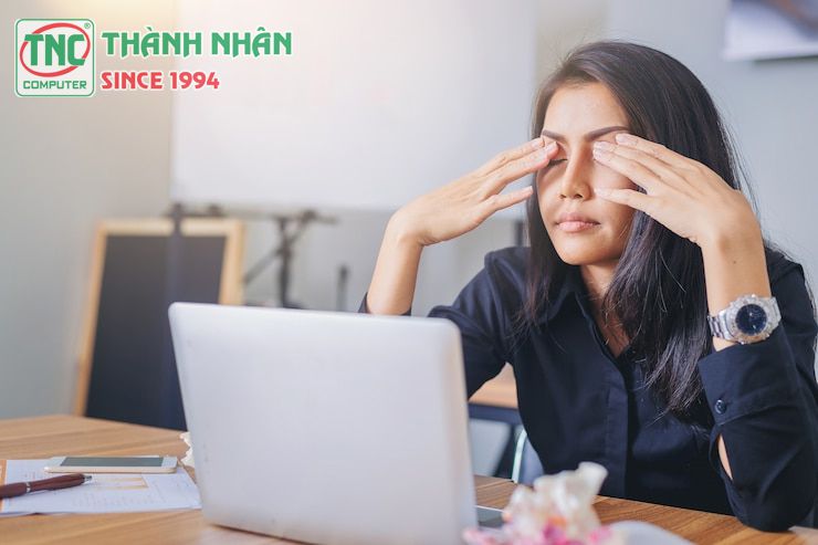 màn hình laptop sọc ngang