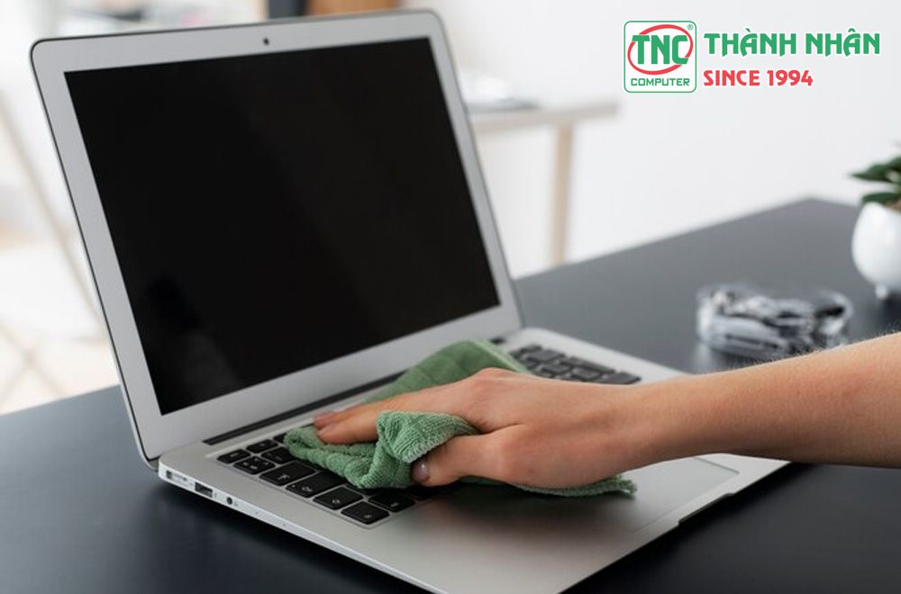 làm sạch bàn phím máy tính