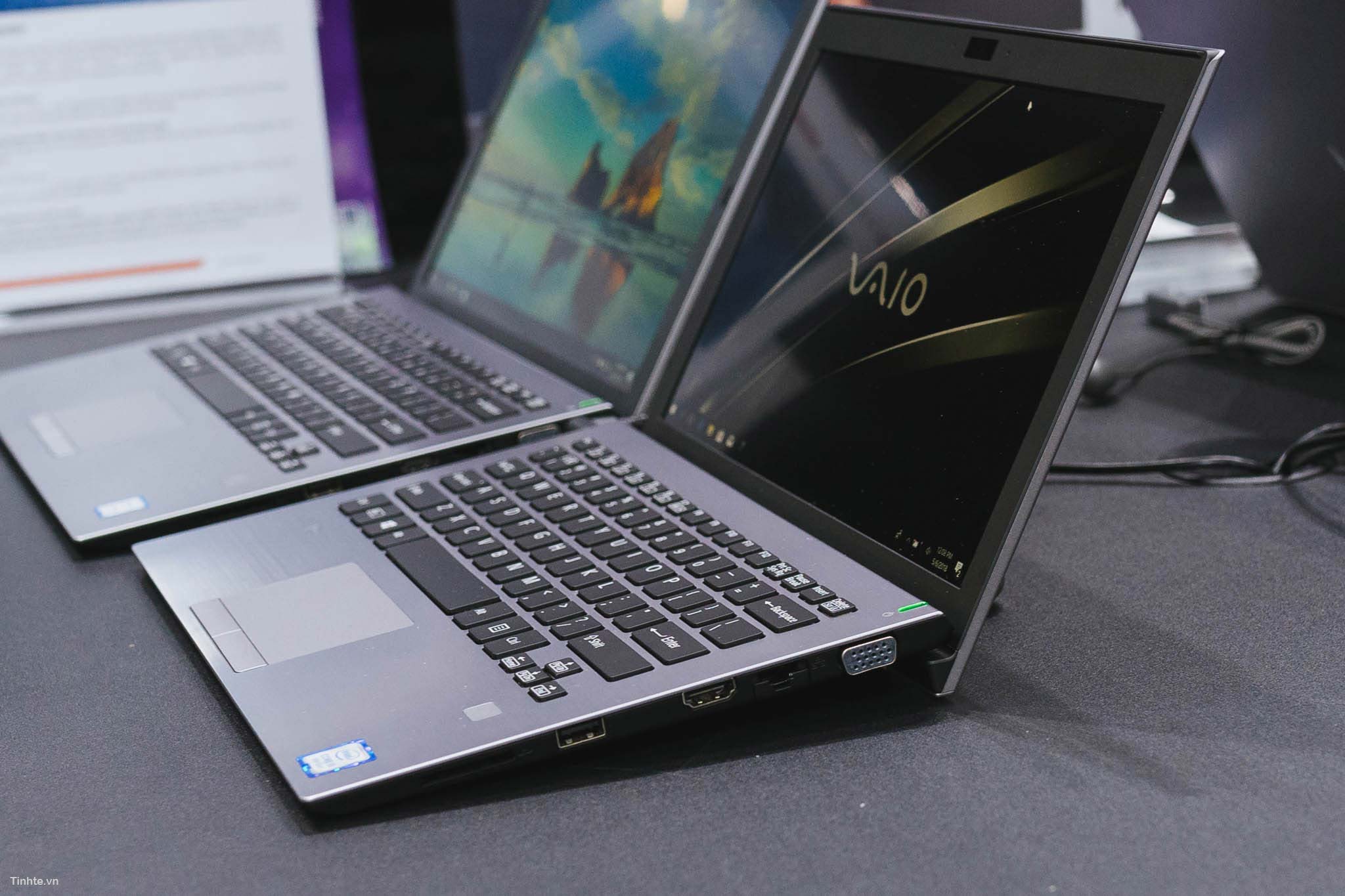 Bộ sưu tập Laptop siêu mỏng như người mẫu năm 2018