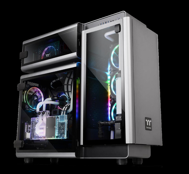 Thermaltake giới thiệu mẫu vỏ case siêu độc Level 20 và Level 20 GT