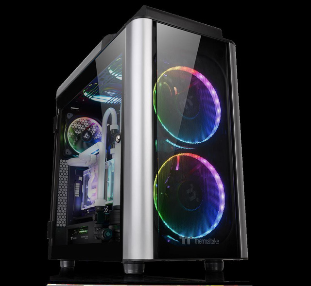 Thermaltake giới thiệu mẫu vỏ case siêu độc Level 20 và Level 20 GT