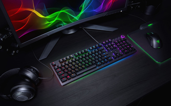 Đánh giá Razer Huntsman Elite: bàn phím gaming với tốc độ ánh sáng