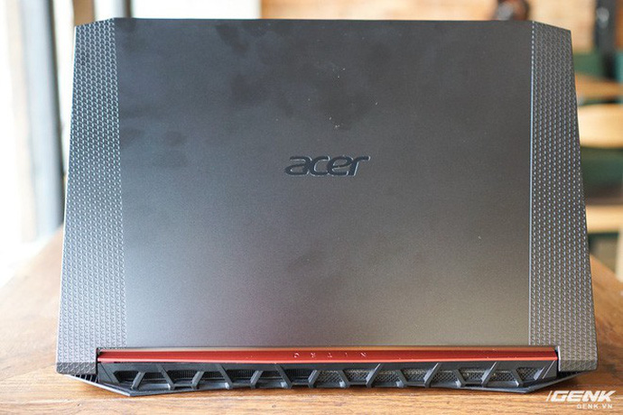 Cận cảnh laptop Acer Nitro 5 phiên bản 2019 tại Việt Nam: viền màn hình đã mỏng hơn, trang bị CPU Core i9 và NVIDIA GTX 16 Series