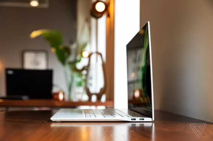 Đáng giá Acer Swift 7: Laptop mỏng và nhẹ nhất hiện nay