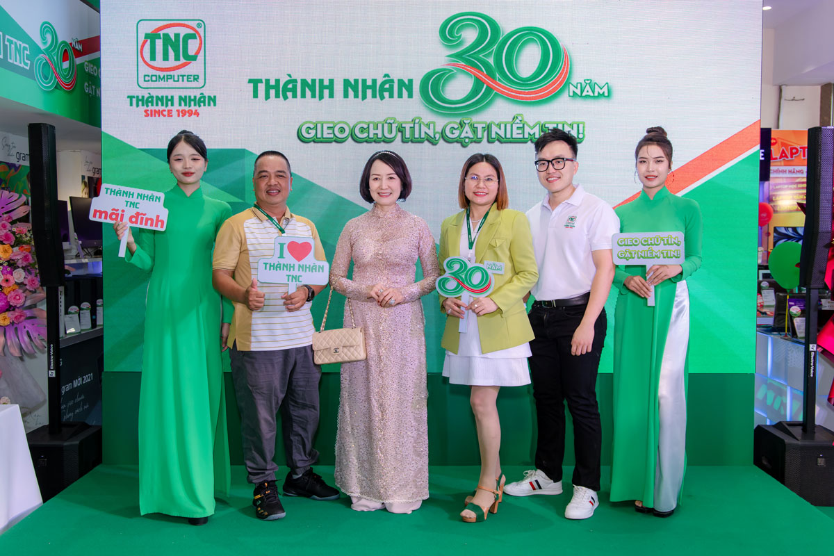 Khách mời tham gia kỷ niệm 30 năm thành lập