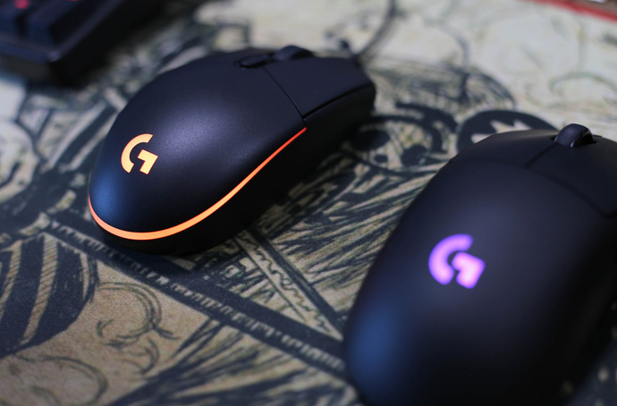 Đánh giá chuột chơi game Logitech G-Pro Hero