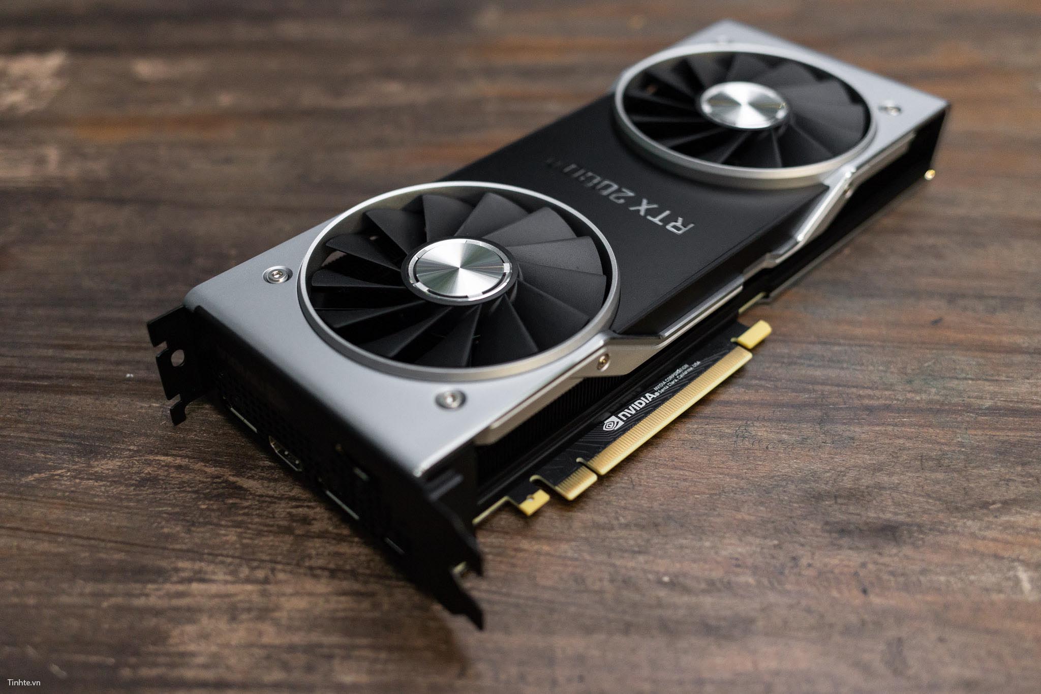 GeForce RTX 2080/2080 Ti Founders Edition: card đồ hoạ hoàn thiện cao cấp như smartphone