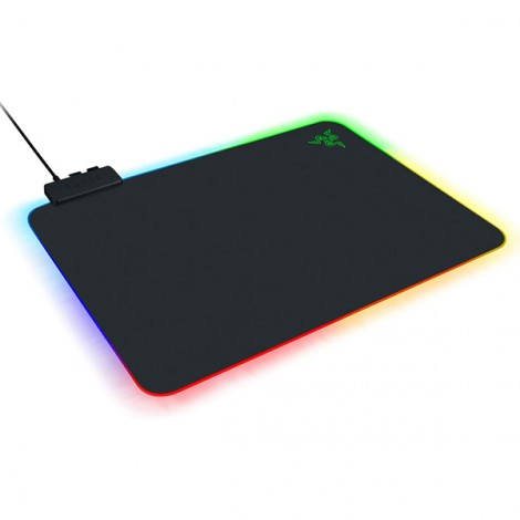 Miếng lót chuột Razer Firefly V2 Hard Mat Chroma RZ02-03020100-R3M1