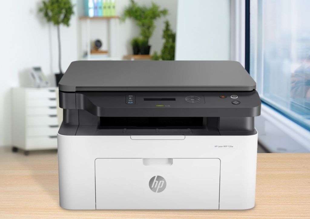 Máy in HP LaserJet Pro 135W