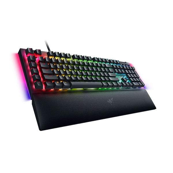 Kết nối linh hoạt Bàn phím Gaming có dây Razer BlackWidow V4 Green Switch RZ03-04690100-R3M1