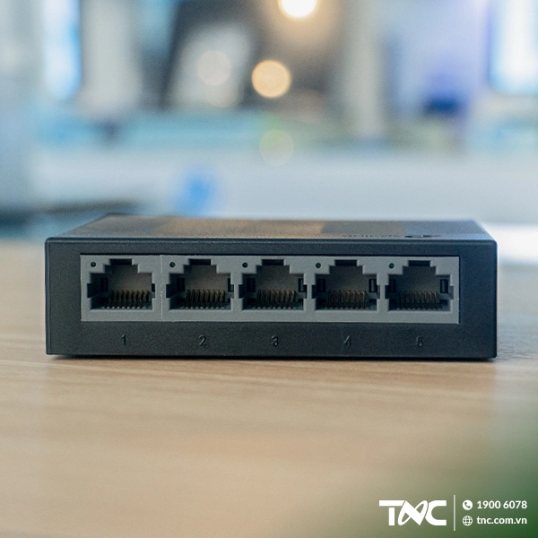 switch-tp-link-ls1005g4